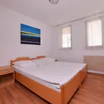 Les Hiša za goste Brezice