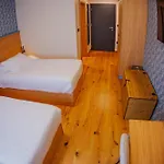 Les Hiša za goste 4*