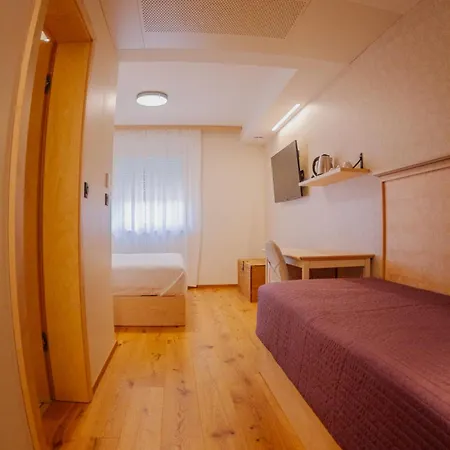 Les Gostinjska kuća 4*