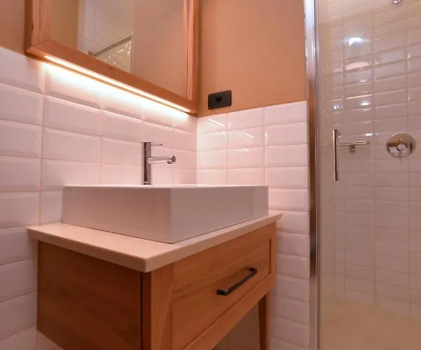 Les ゲストハウス 3*