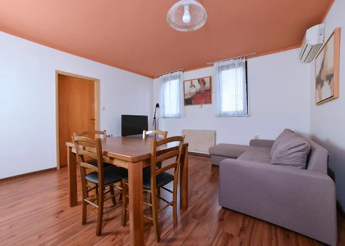 Les ゲストハウス 3*