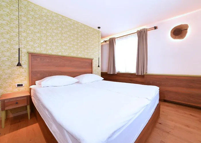 ゲストハウス Les 3*