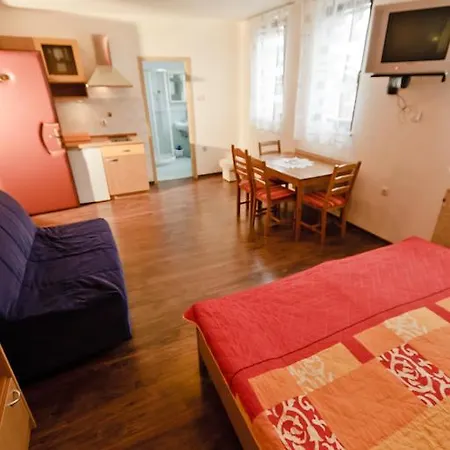 Les 3* Brežice