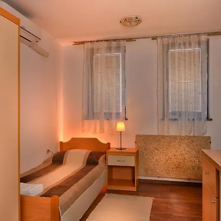Les 3* Brežice