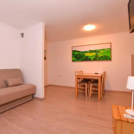 Les 3* Brežice