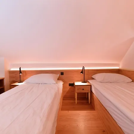 Guest house Les Brezice