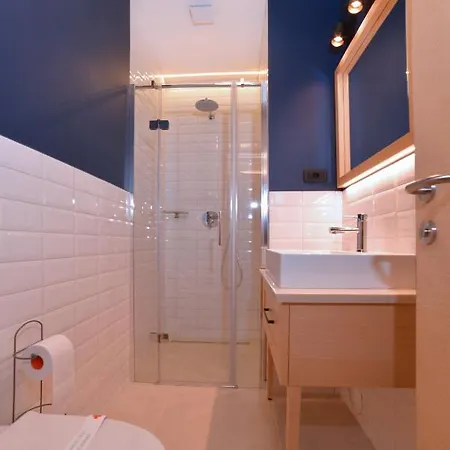 莱斯旅馆 Brežice