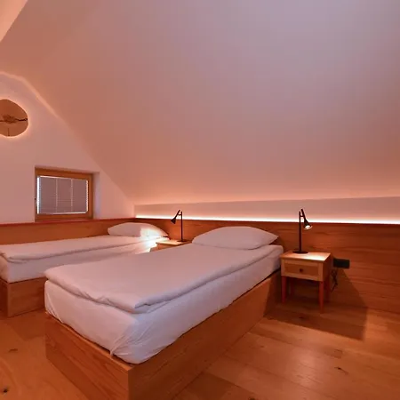 Les 3* Brežice